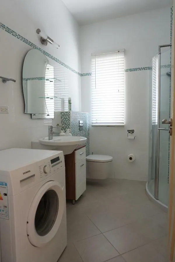 Apartment With Double Bed And Private Outdoor Kitchen Higher Heights, Barbados Christ Church